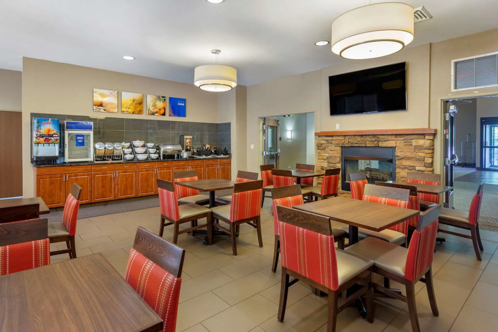 Comfort Suites Grayslake near Libertyville North