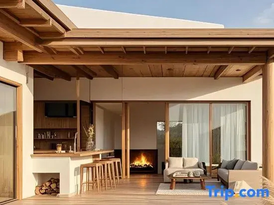 Huating White Silence Vacation Apartment (Longkan Wharf)