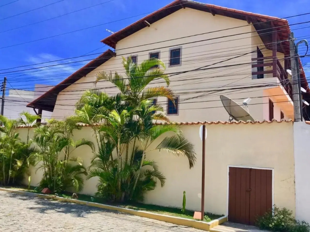 Duplex 450m da Praia do Peró, Roupa Cama e Banho, Wi-Fi, TV a Cabo, Estacionamento