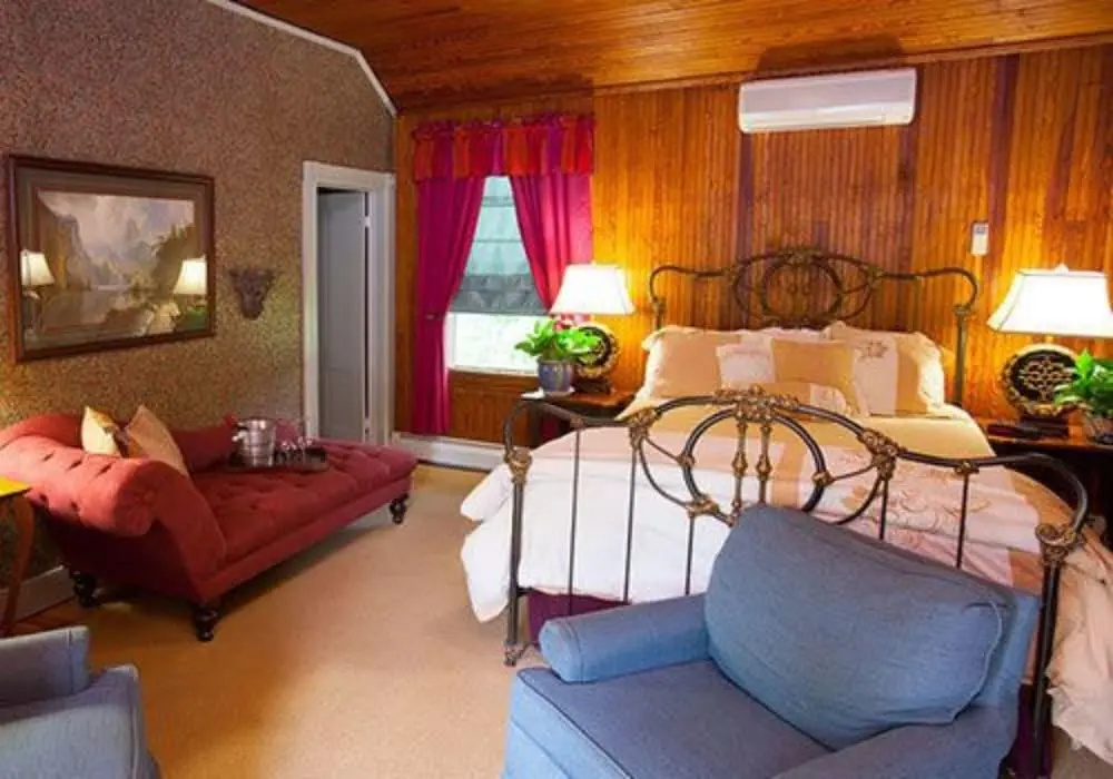 Fairlawn Inn