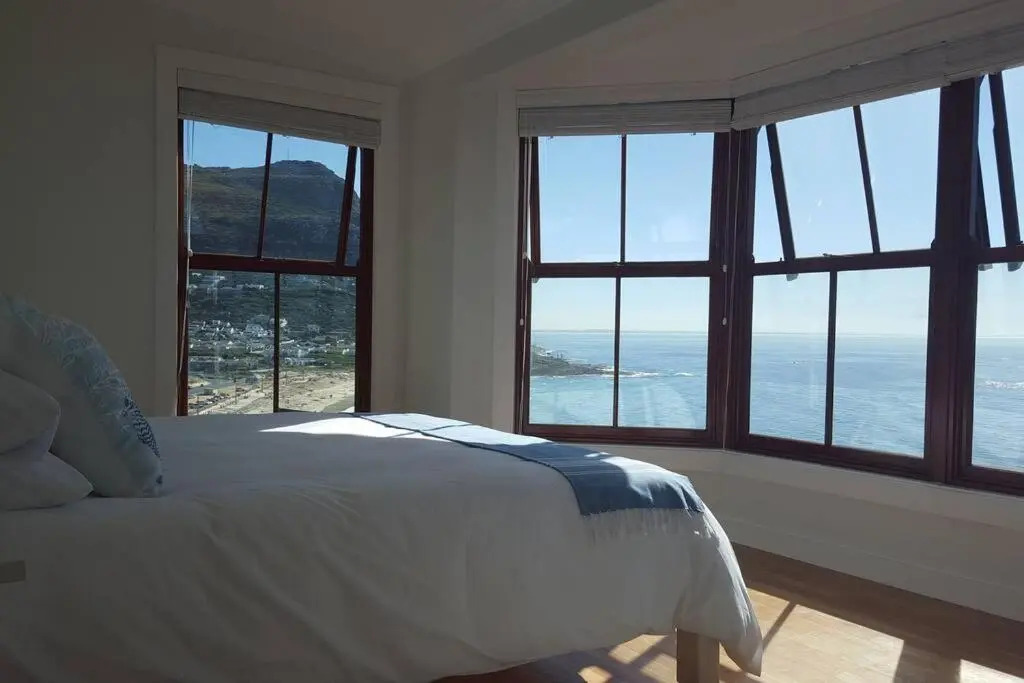 18 Steps - Seaside Cottage with breathtaking views