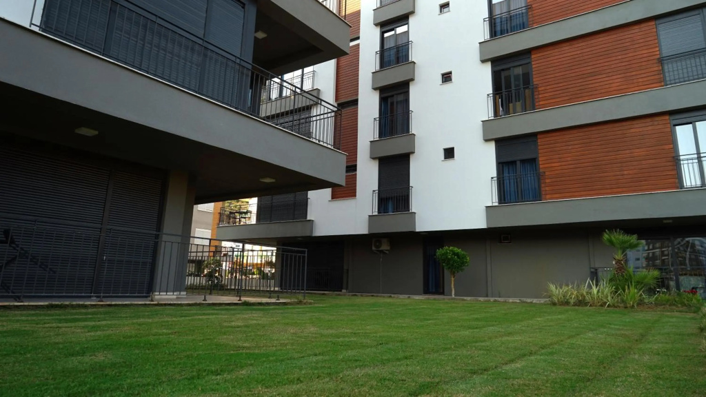 MENE SUITES