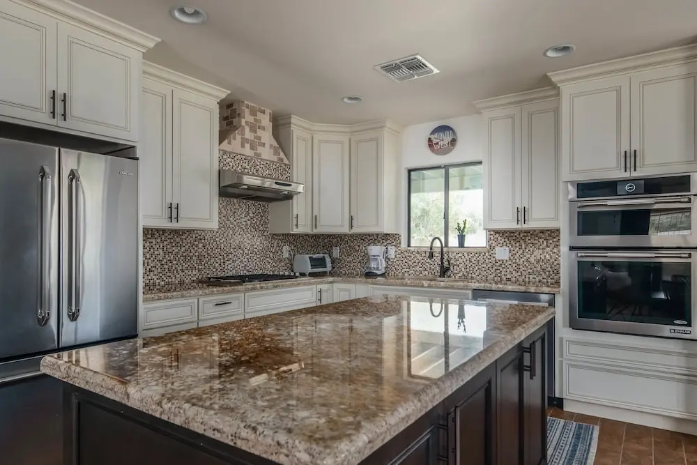3BR Home - Private Pool - Garage by WanderJaunt