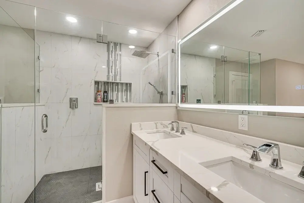 Canal-front Escape w/ Lanai & Pool in Cape Coral!