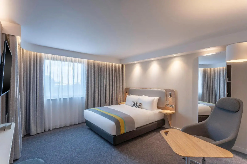 Holiday Inn Express Hotel Dublin Airport by IHG