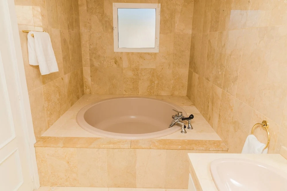 Oasis Club II Triplex Apartment
