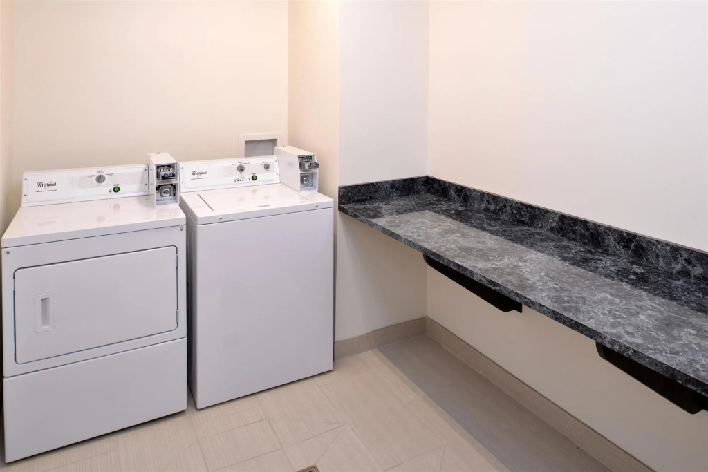 Holiday Inn Express & Suites - Effingham by IHG