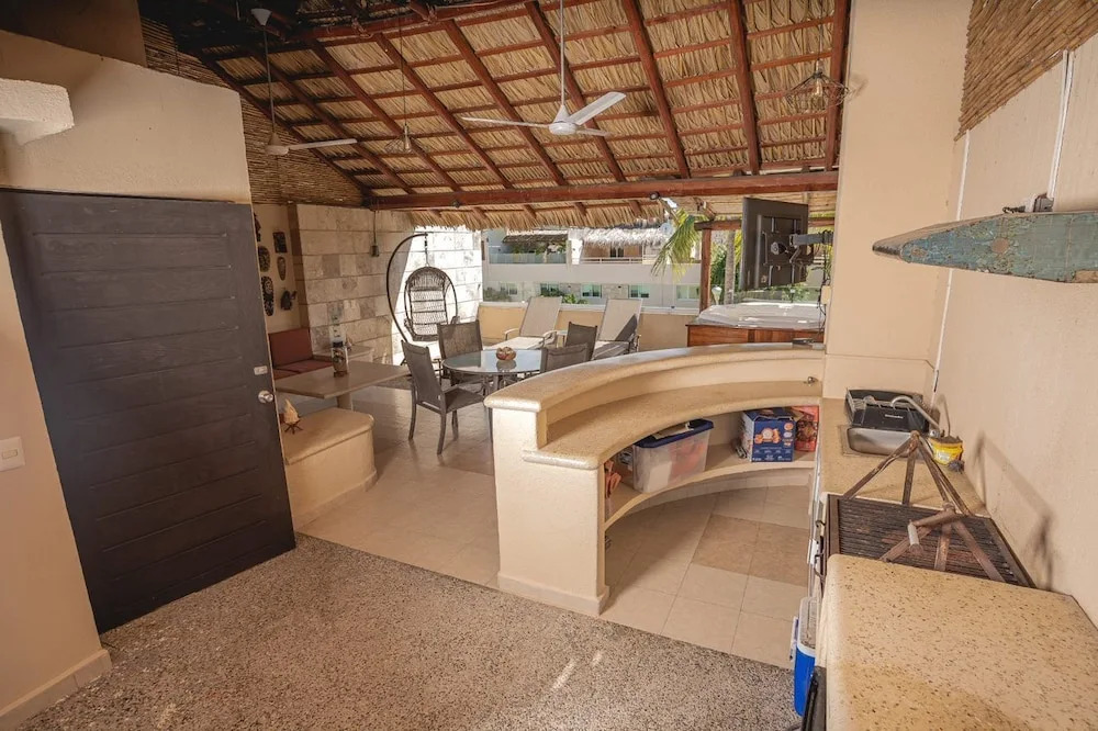 JUUB Luxury 3 Bedroom House at Playa diamante