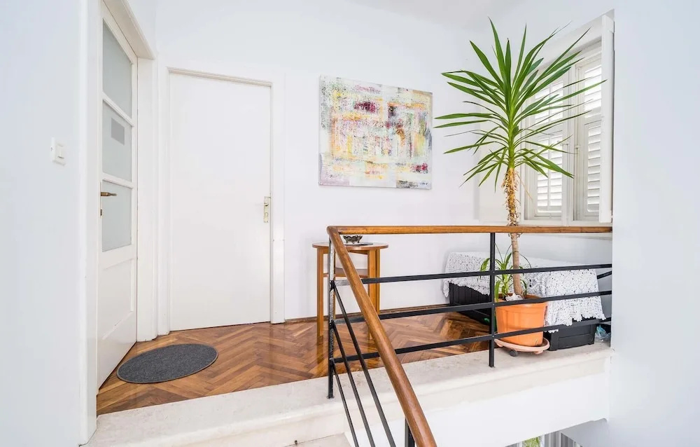 Stunning Apartment in Dubrovnik With Wifi and 2 Bedrooms