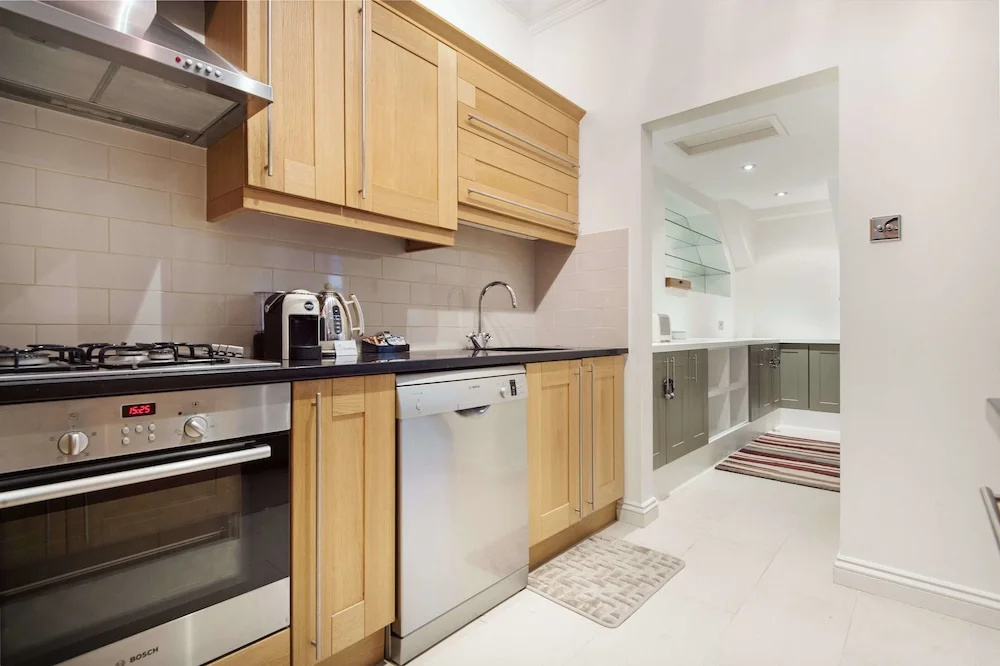 The Earl's Court Square Residence - RNCN