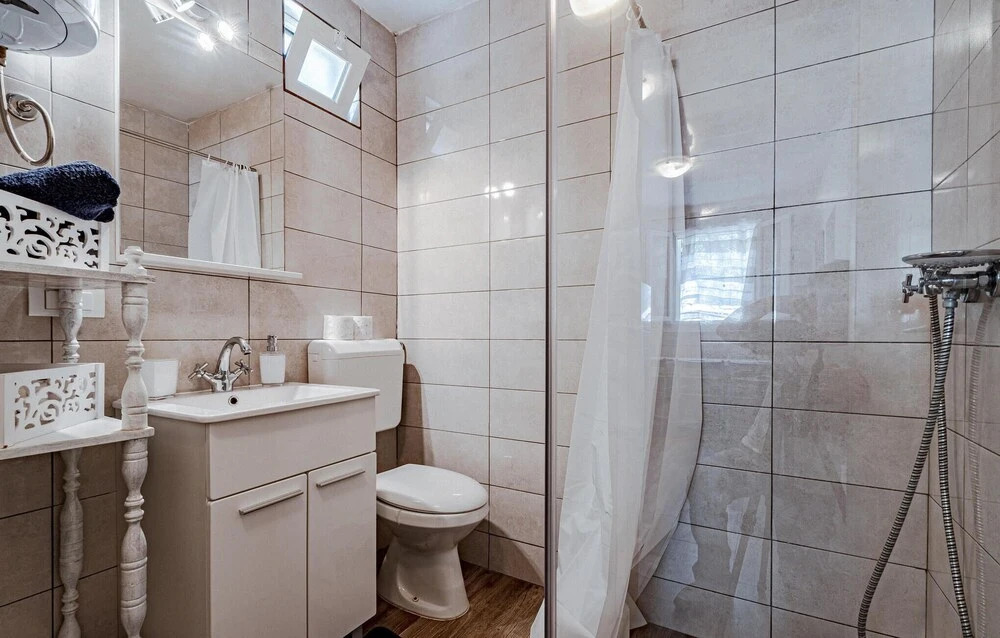 Beautiful Home in Potomje With Wifi and 1 Bedrooms