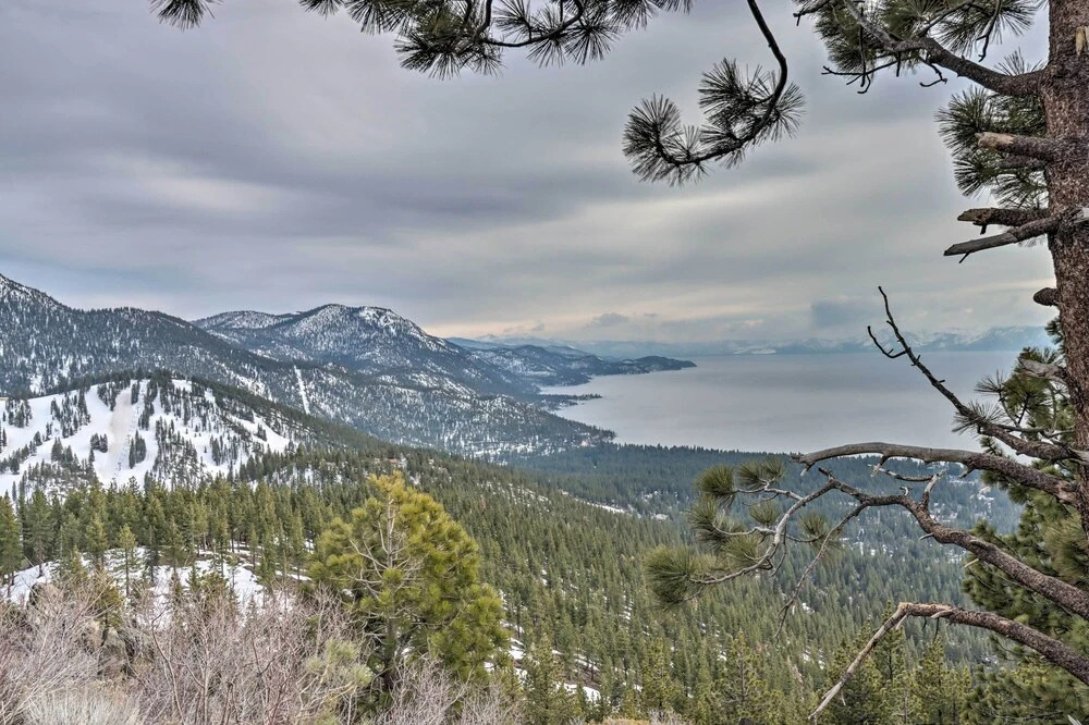 Incline Village Cabin w/ Patio: 2 Mi to Beach!
