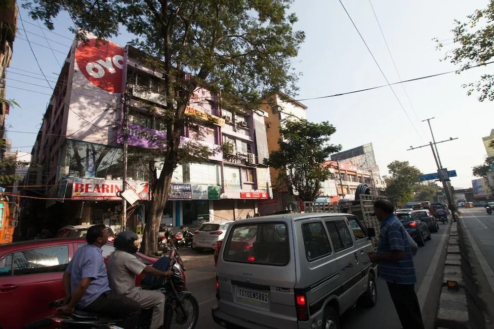 Super Hotel O MG Road Raniganj Formerly Holiday Hotel