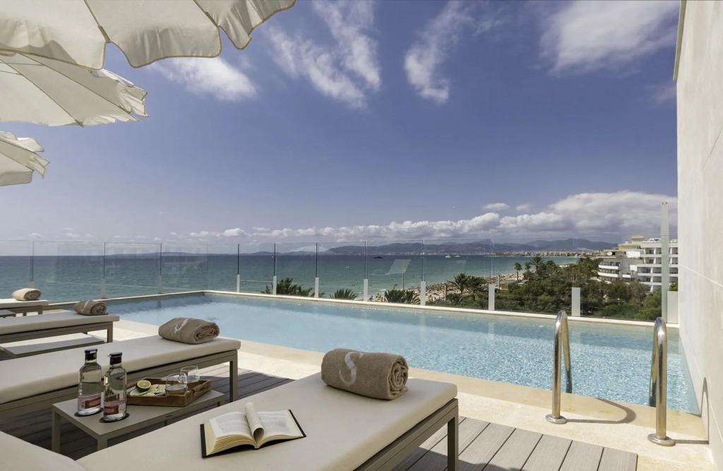 Pure Salt Residences