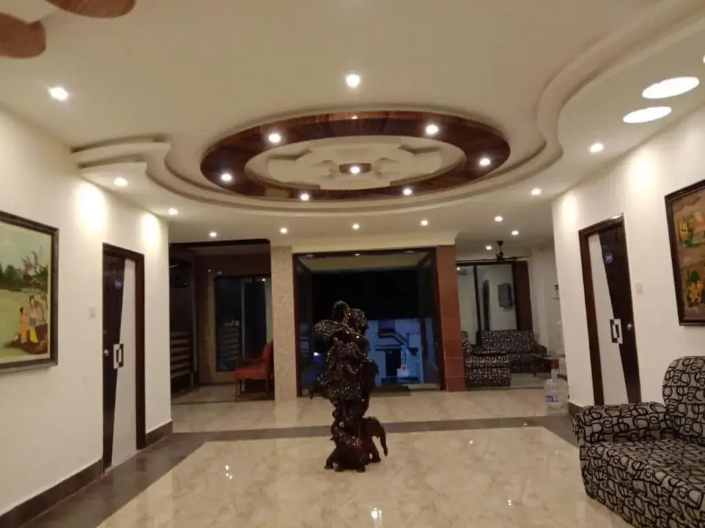 Hotel Dream World Boarding & Lodging