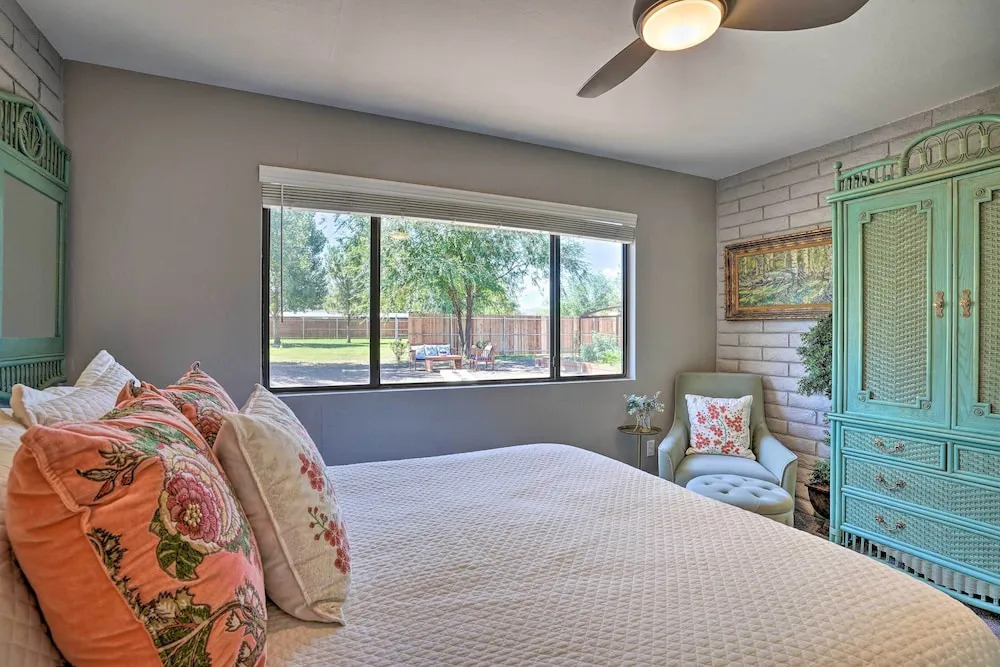 Hot Tub & Spacious Yard: Chino Valley Home!