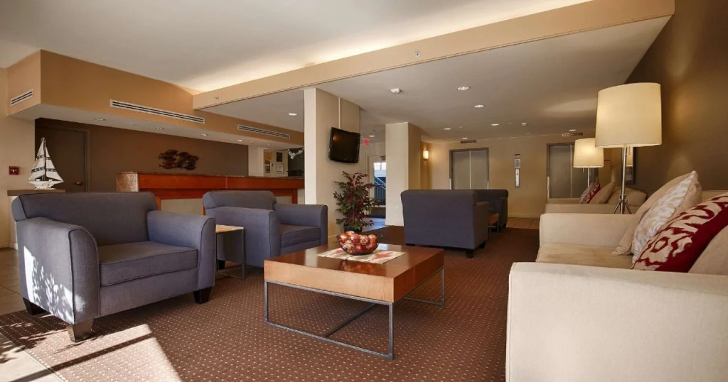 Best Western Yacht Harbor Hotel