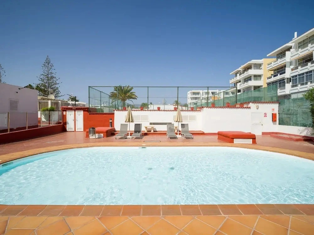 Bungalow in Maspalomas Near Golf & Beach