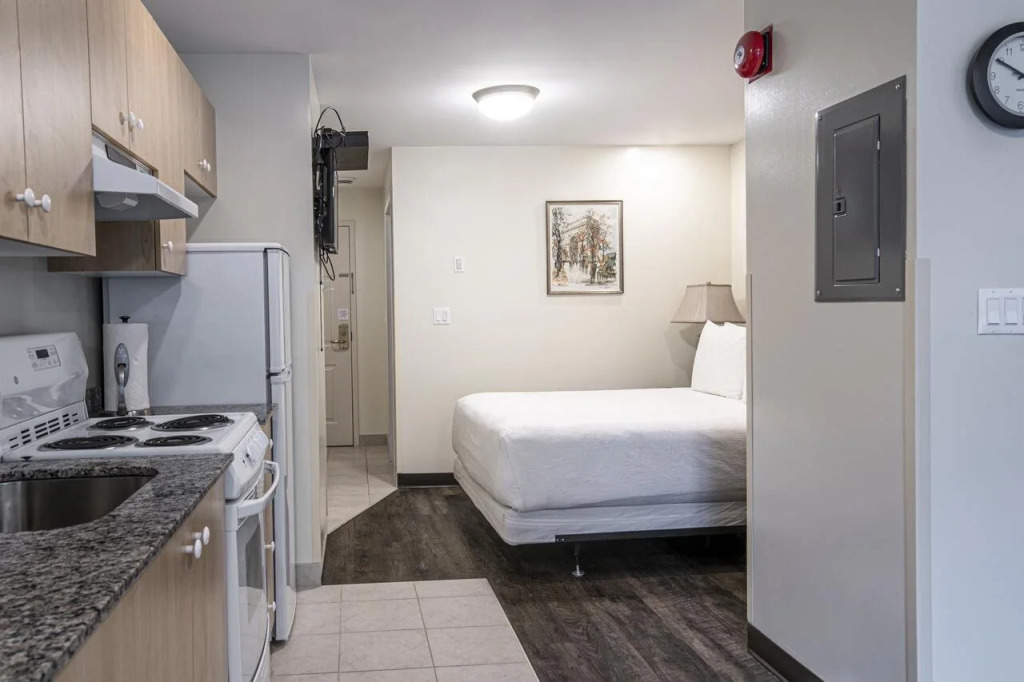 The Business Inn
