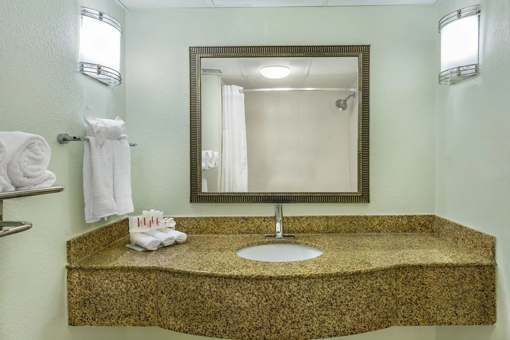Holiday Inn Express South Boston