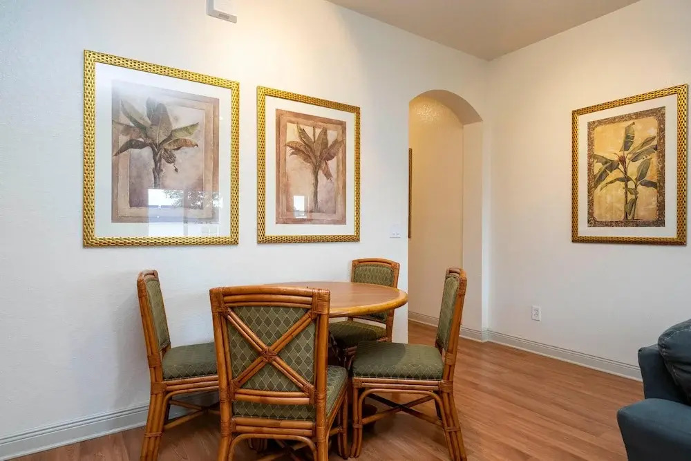 3132 CA - Charming Townhome Retreat