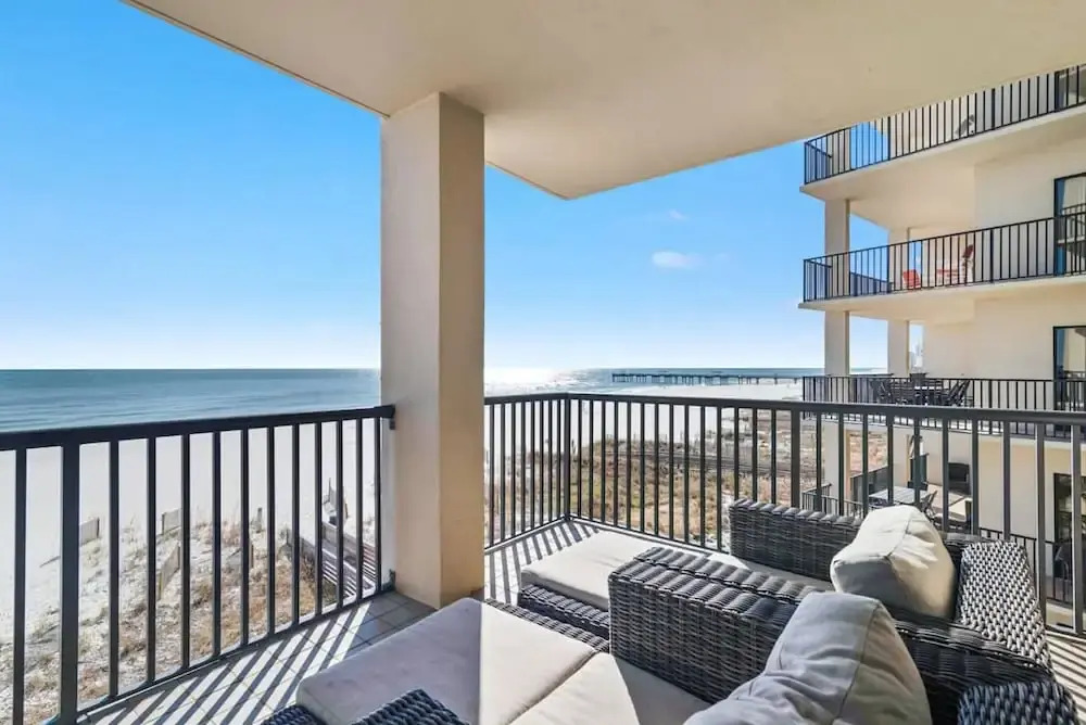 Palms 304 Beachfront 3BR 3BA Corner Condo