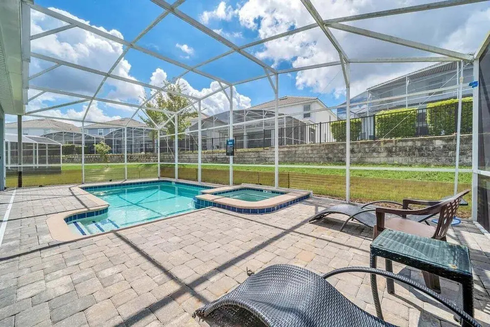 9032SD Lux 9Br Villa Close 2 Disney Pool Spa