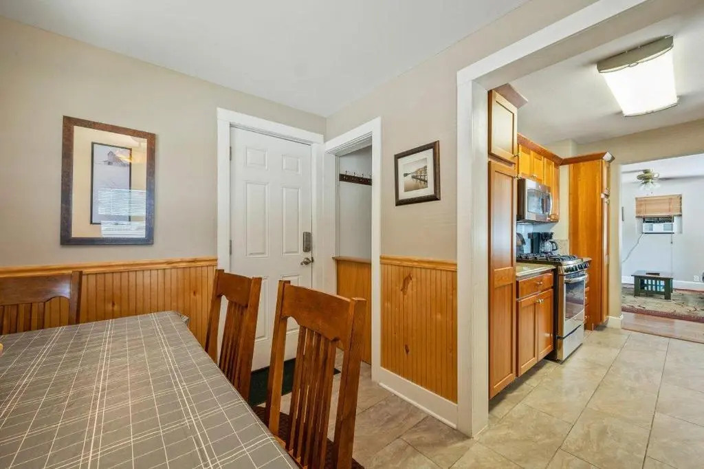 Cozy Green Cottage Coeur d Alene ID