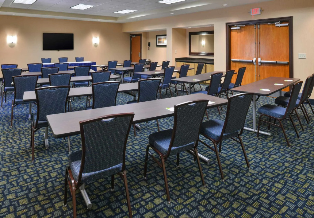 Fairfield Inn and Suites Charleston North/University Area