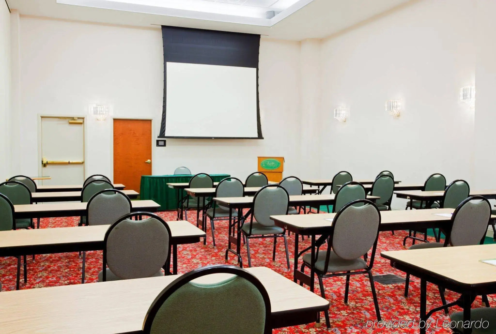 Holiday Inn Express Hotel & Suites Greensboro-East by IHG