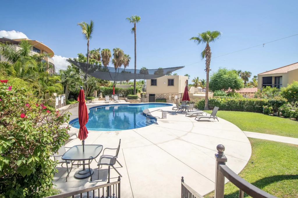 Warm Cozy 1bed Condo Close to Everything Your Los Cabos Home Away From Home