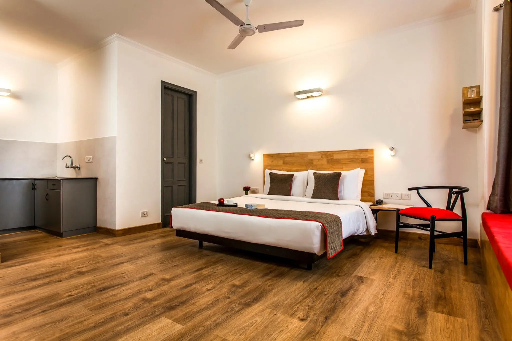 OTH townhouse 387 Mumfordganj - High Court, Prayagraj