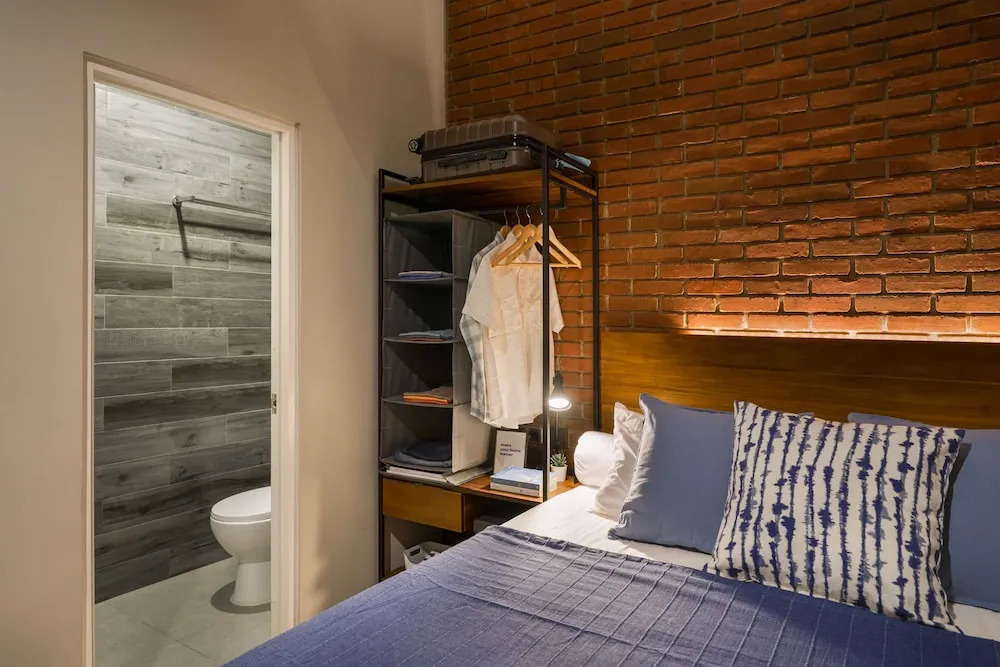 Cove W Suites