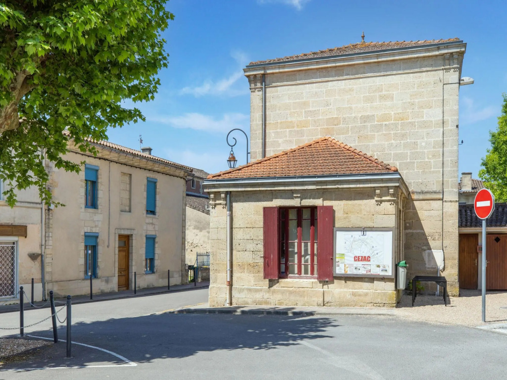 Elegant Château Escape