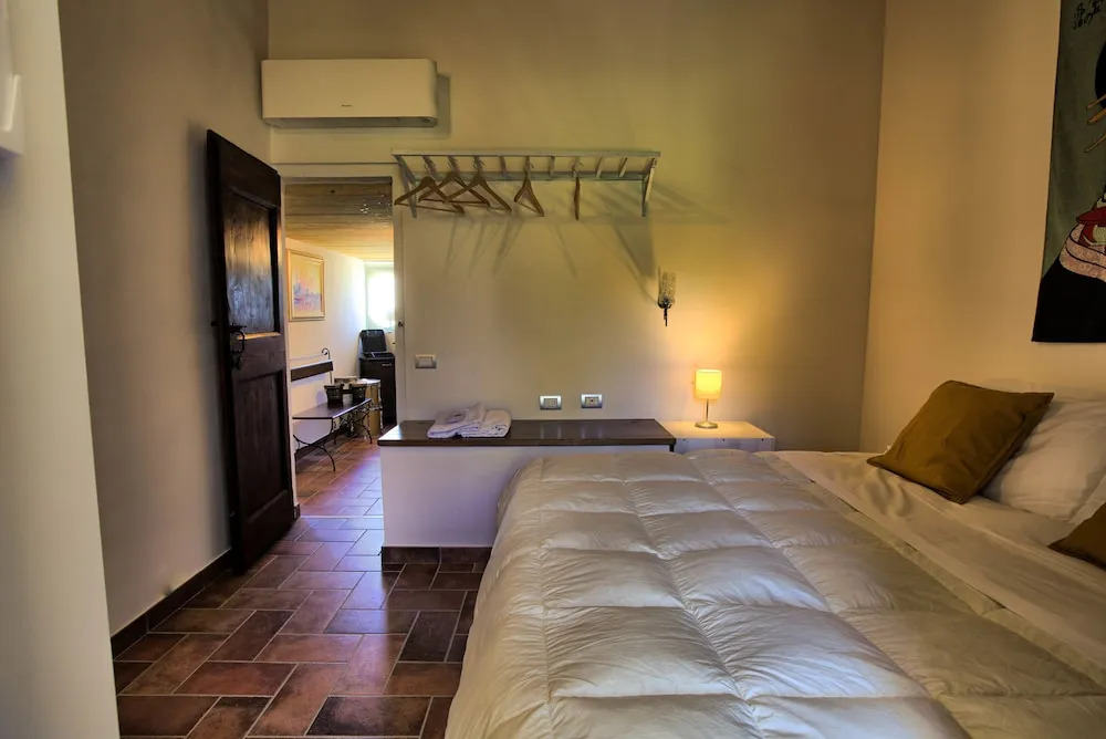 Casali Marchigiani - Ville vacanza private con piscina, giardino e vista panoramica