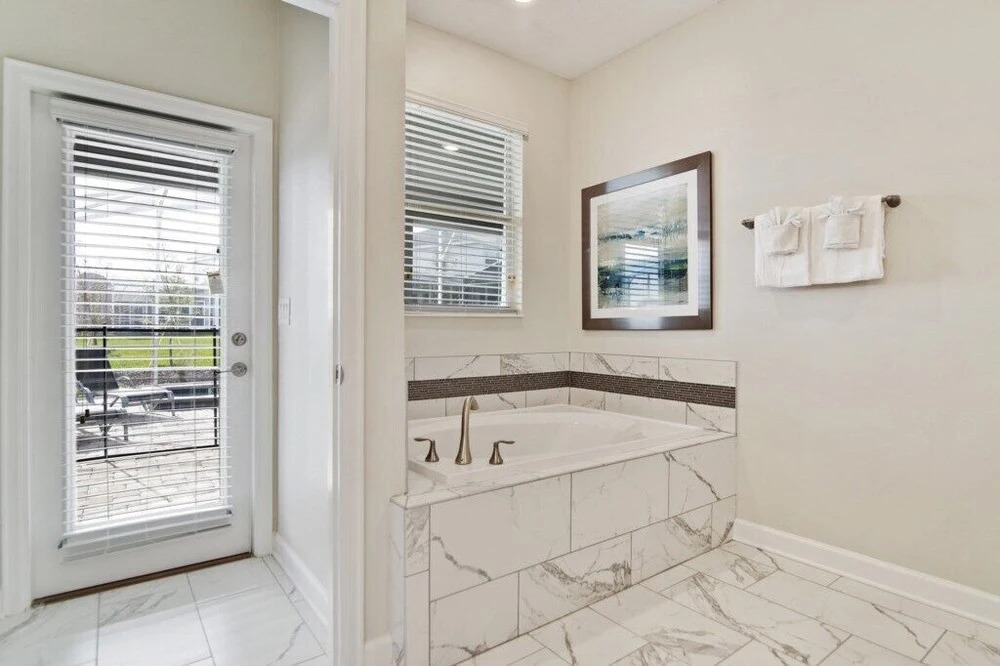 Champions Gate 8830 - Eight Bedroom Pool Home