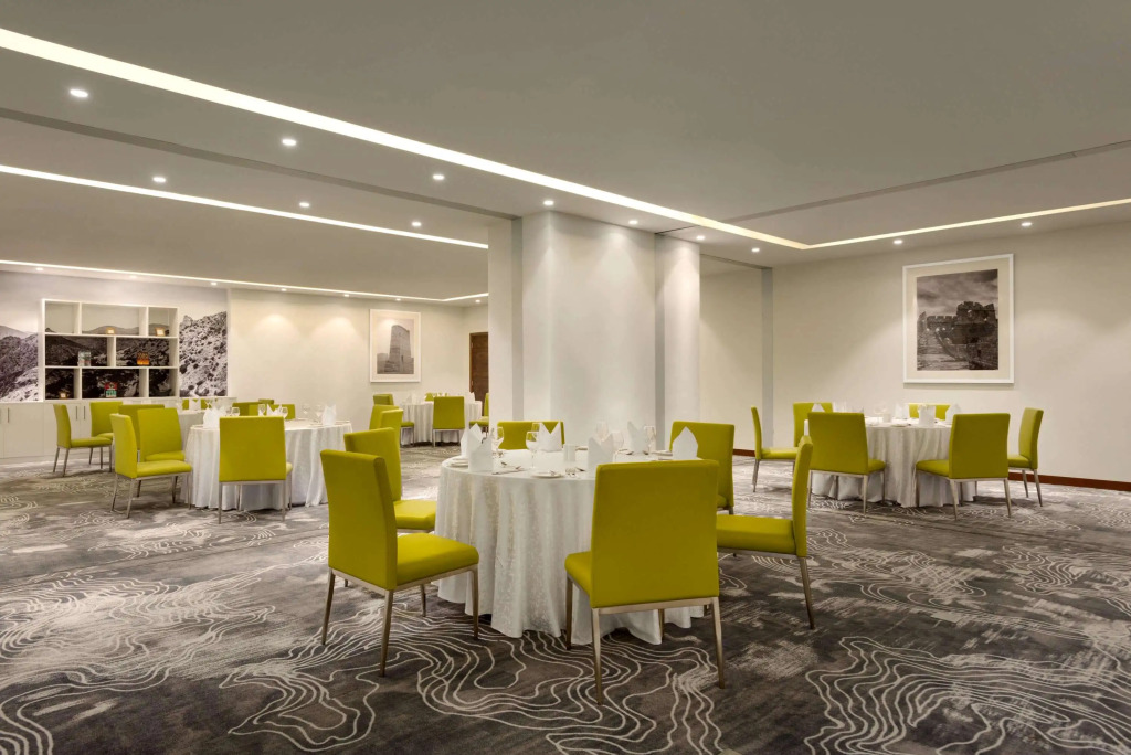 Отель Wyndham Garden Muscat Al Khuwair