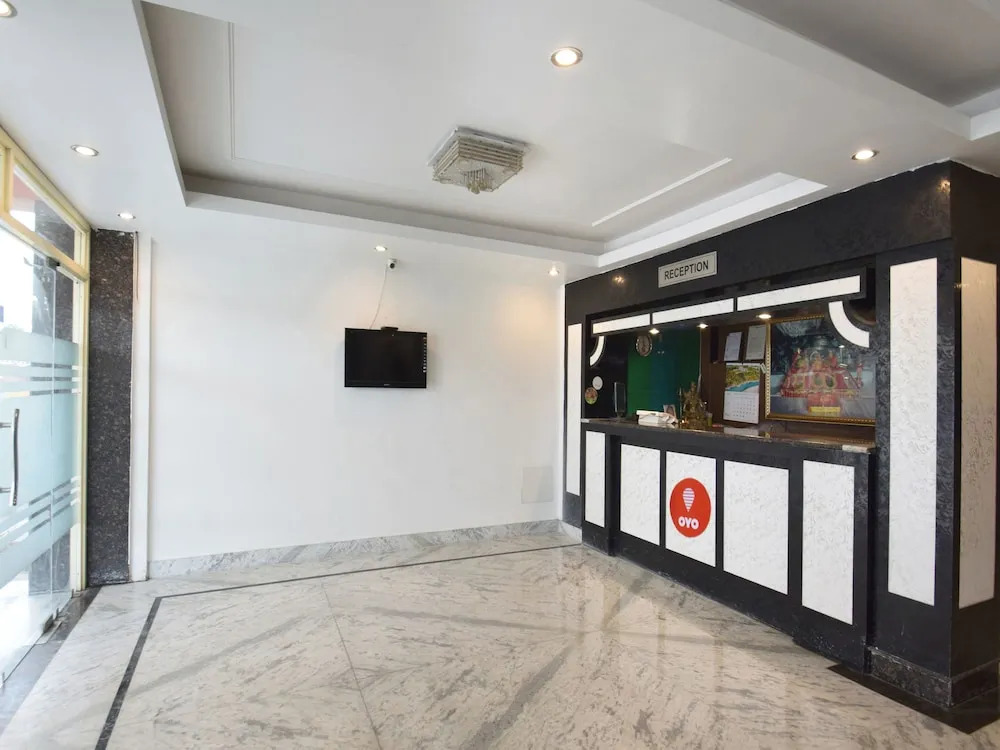 OYO 11616 Hotel Shree Ram
