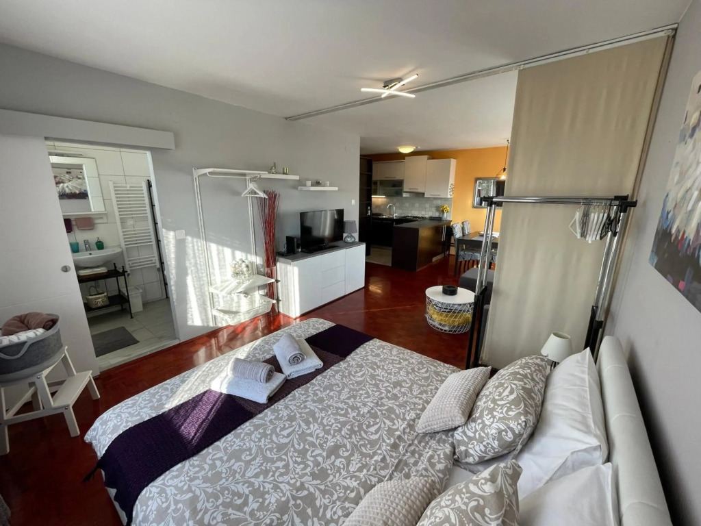 Apartments High
