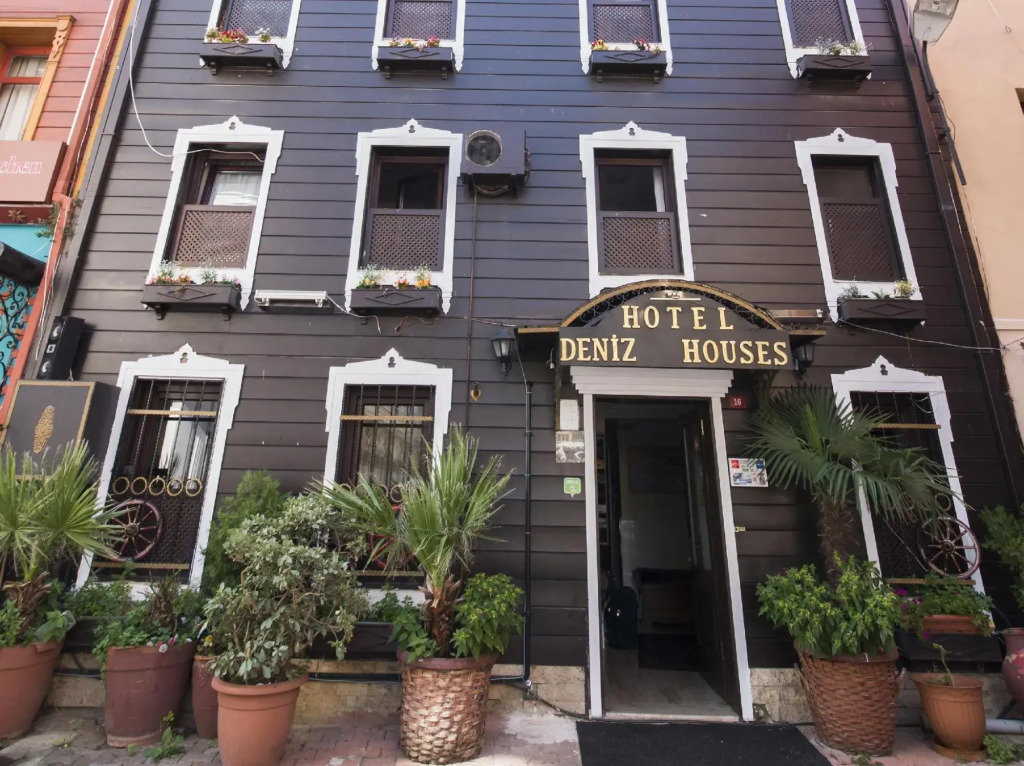 Hotel Deniz Konak