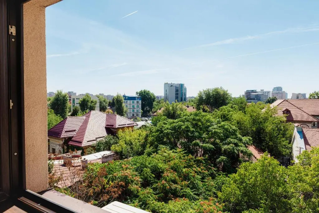Uni88 Apartments Hotel