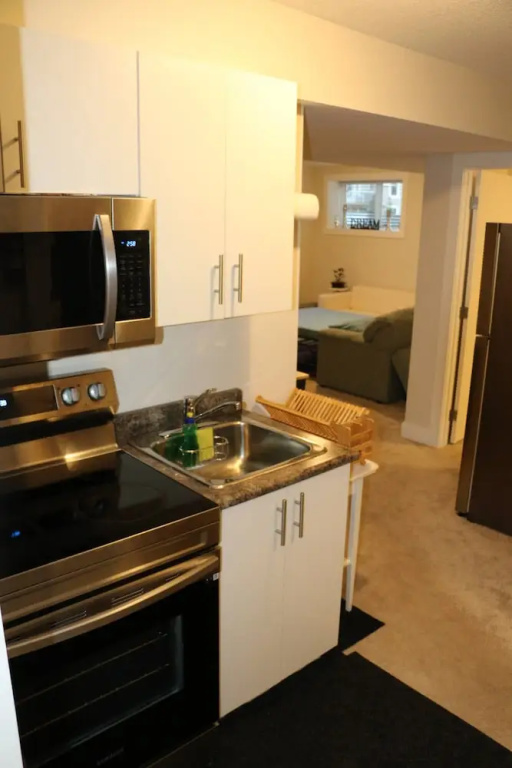 Lovely guest Suite in Calgary