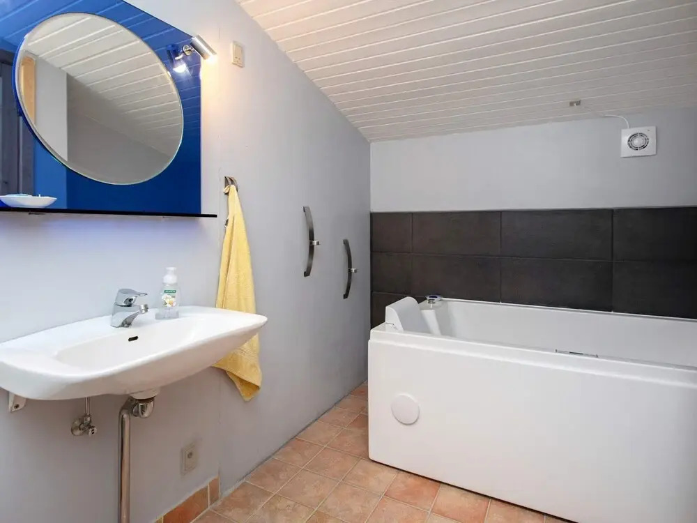 9 Person Holiday Home in Vaeggerlose