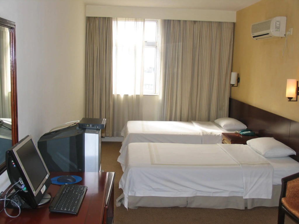 Shenzhen Guangdong Hotel
