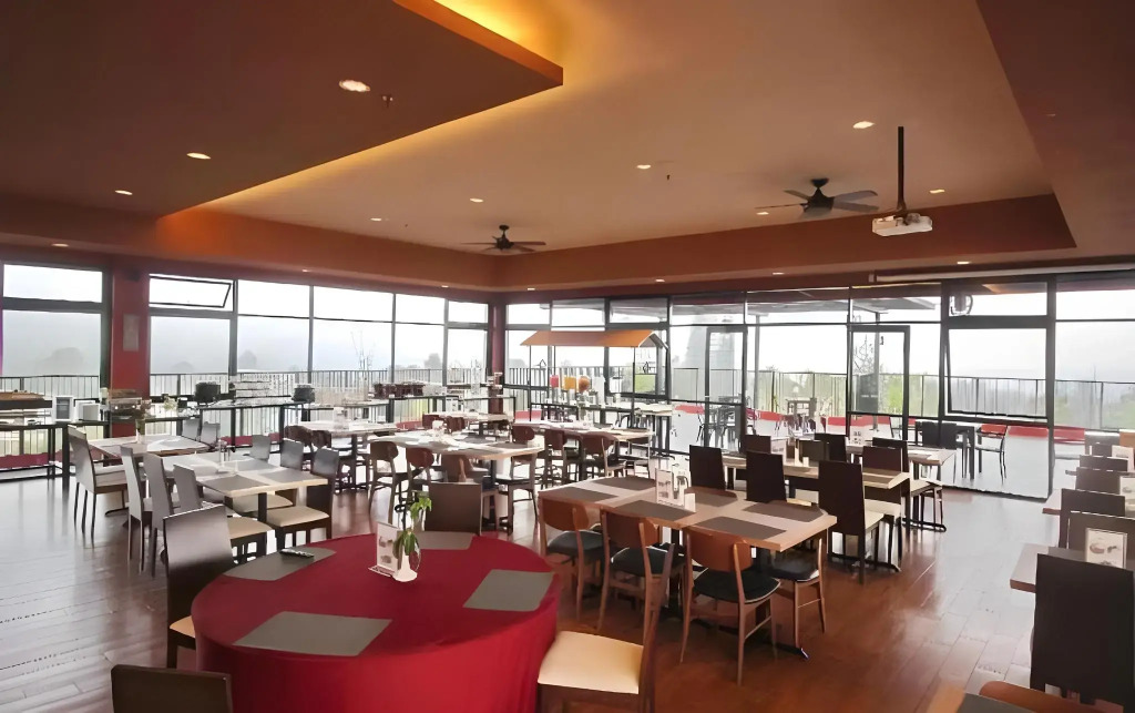 Grand Diara Hotel