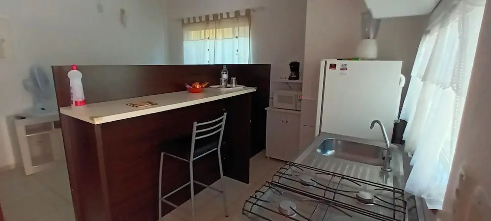 Apto 1 Quarto com Varanda e Estacionamento perto da praia