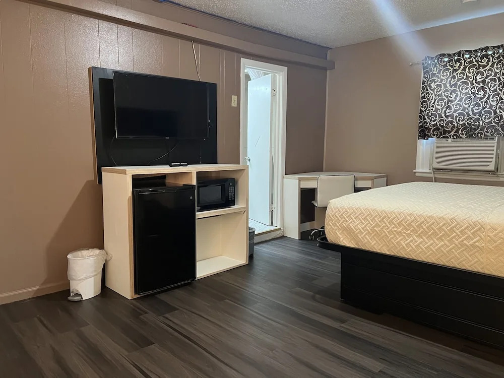 Lacis Country Inn - Knob Noster