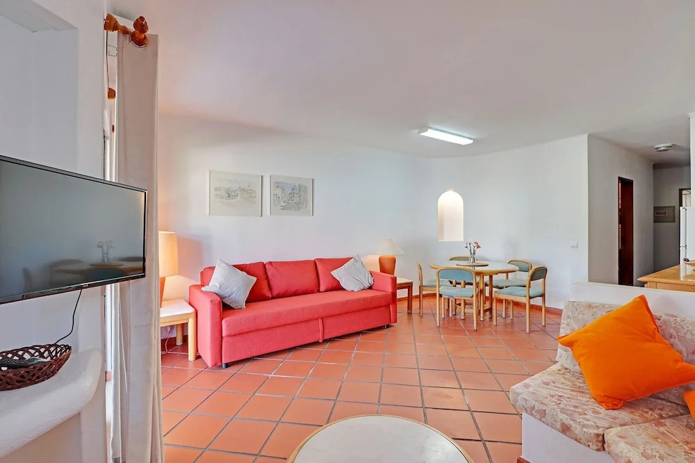 Albufeira Village With Pool By Homing