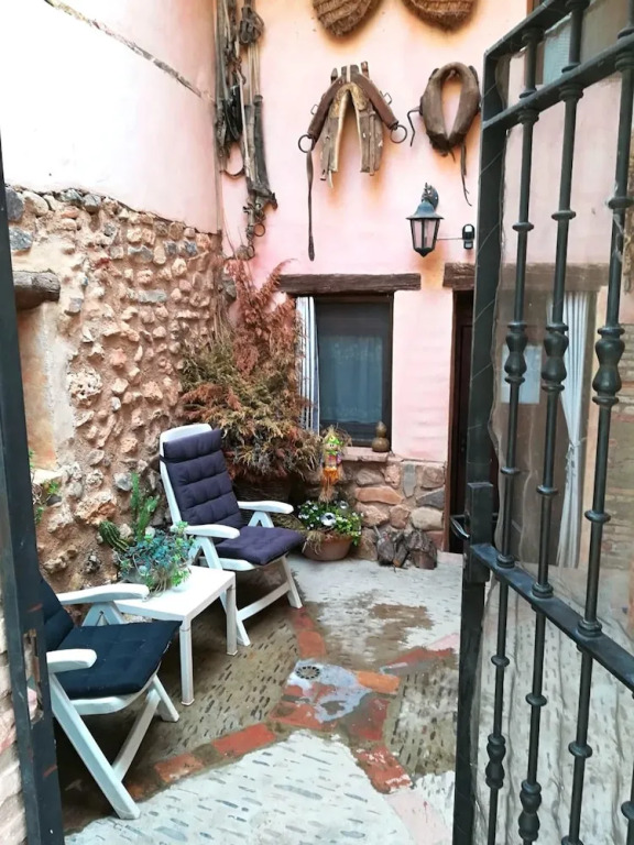 House With 5 Bedrooms in Santa Cruz de Moncayo, With Terrace