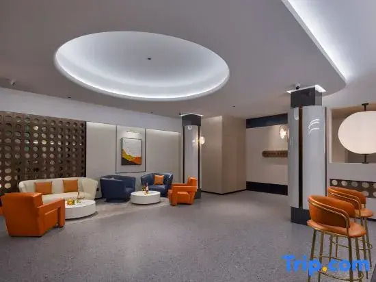 Huanrui Hotel (Loong Boat Race Center)